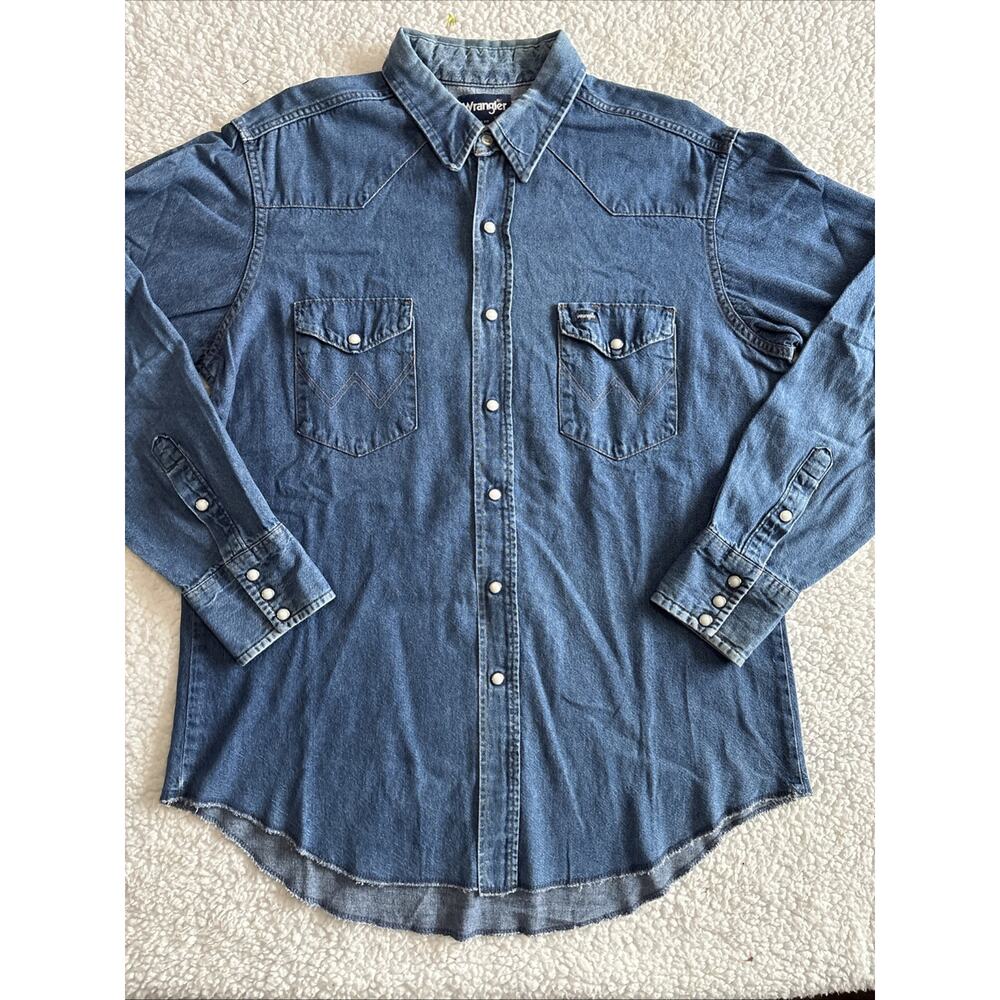 Vintage Wrangler Pearl Snap Button Down. Made In America, 17-35Neck XLong Tails - Picture 1 of 8